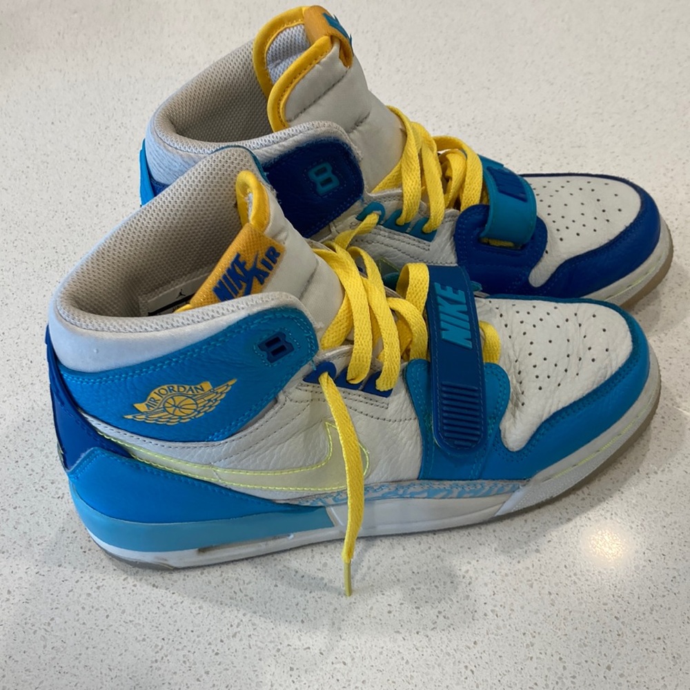 Air Jordan legacy 312 size 6